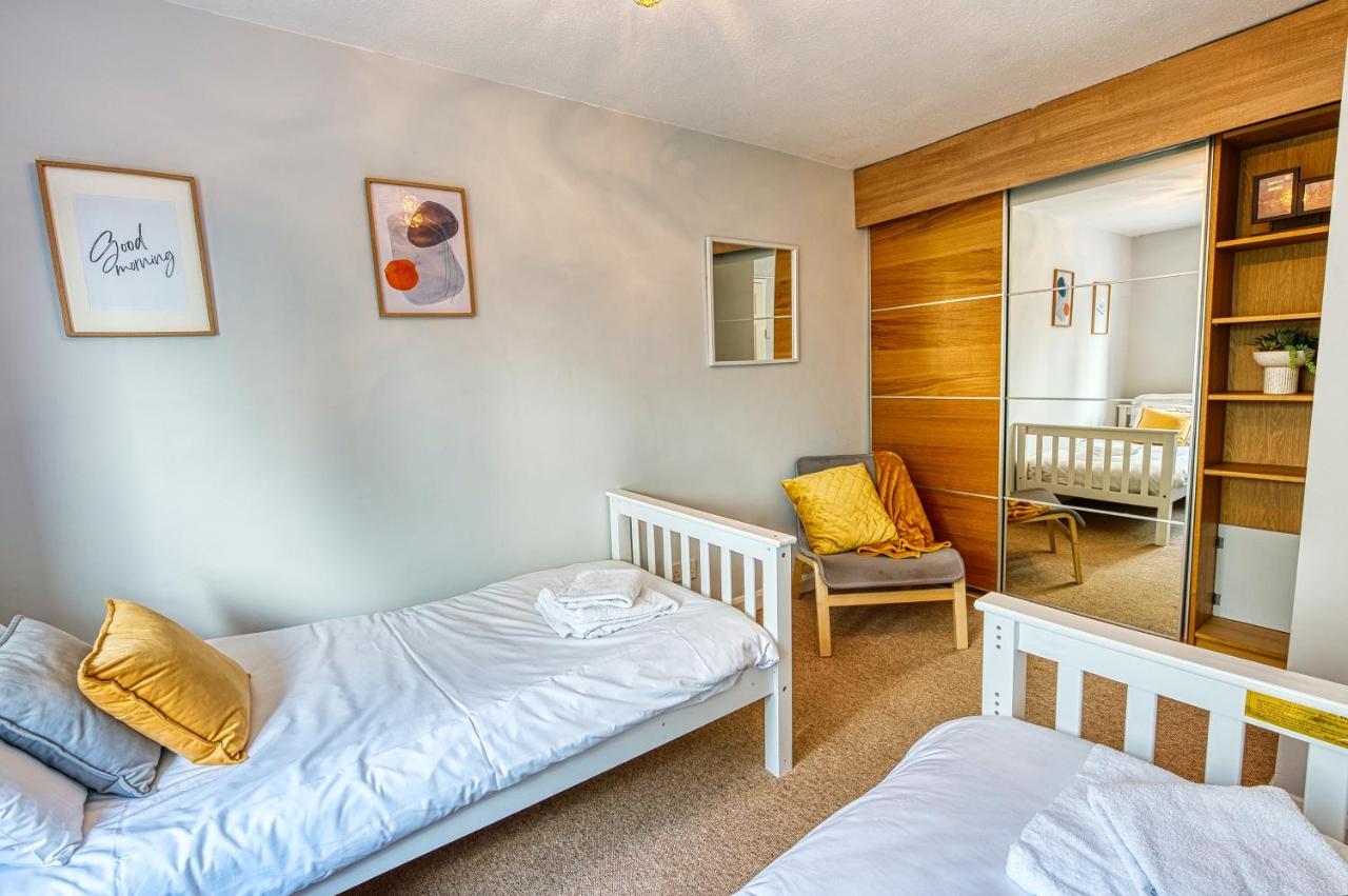 Cosy 3 Bed Apartment In Southam, Sleeps 6 Southam  Exterior foto